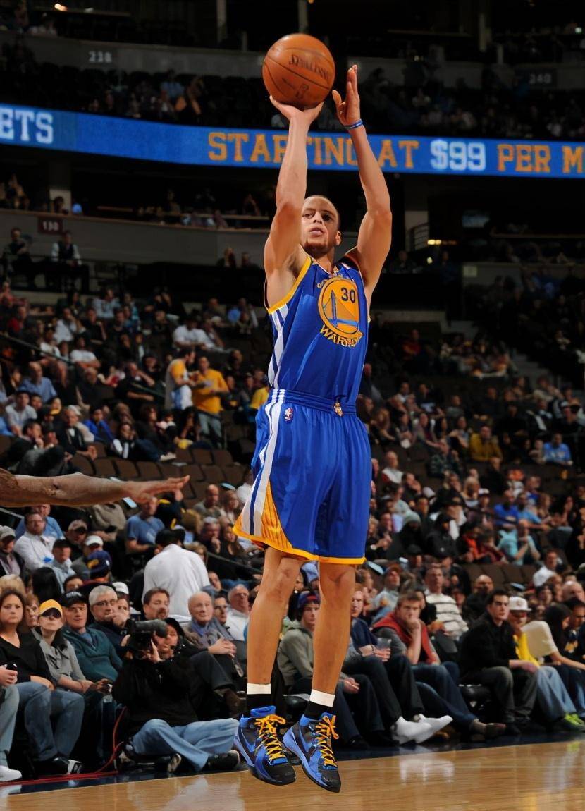 开云中国-路威率队巨斧,杀入总决赛,全队发挥意外强大的力量